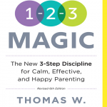 책 표지 : "1-2-3 마술 : 평온하고, 효과적이며, 행복한 양육을위한 3 단계 훈육, by Thomas W. Phelan"