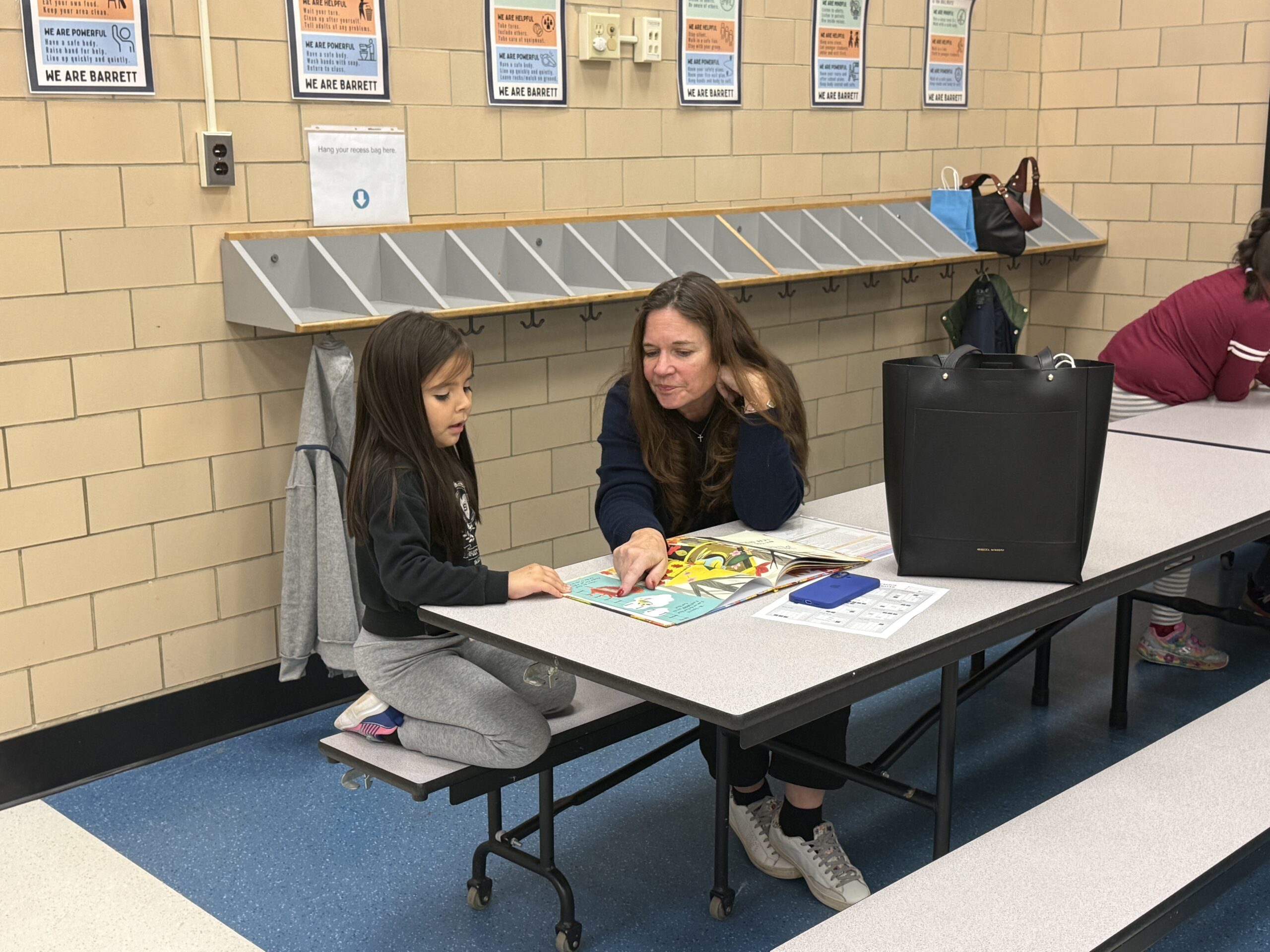 Readers Rise volunteers and students